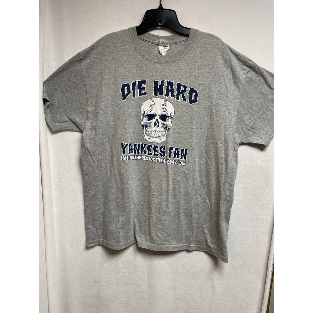 Die Hard Yankees Fan skull Jerzees T-shirt XL gray blue short sleeve unisex